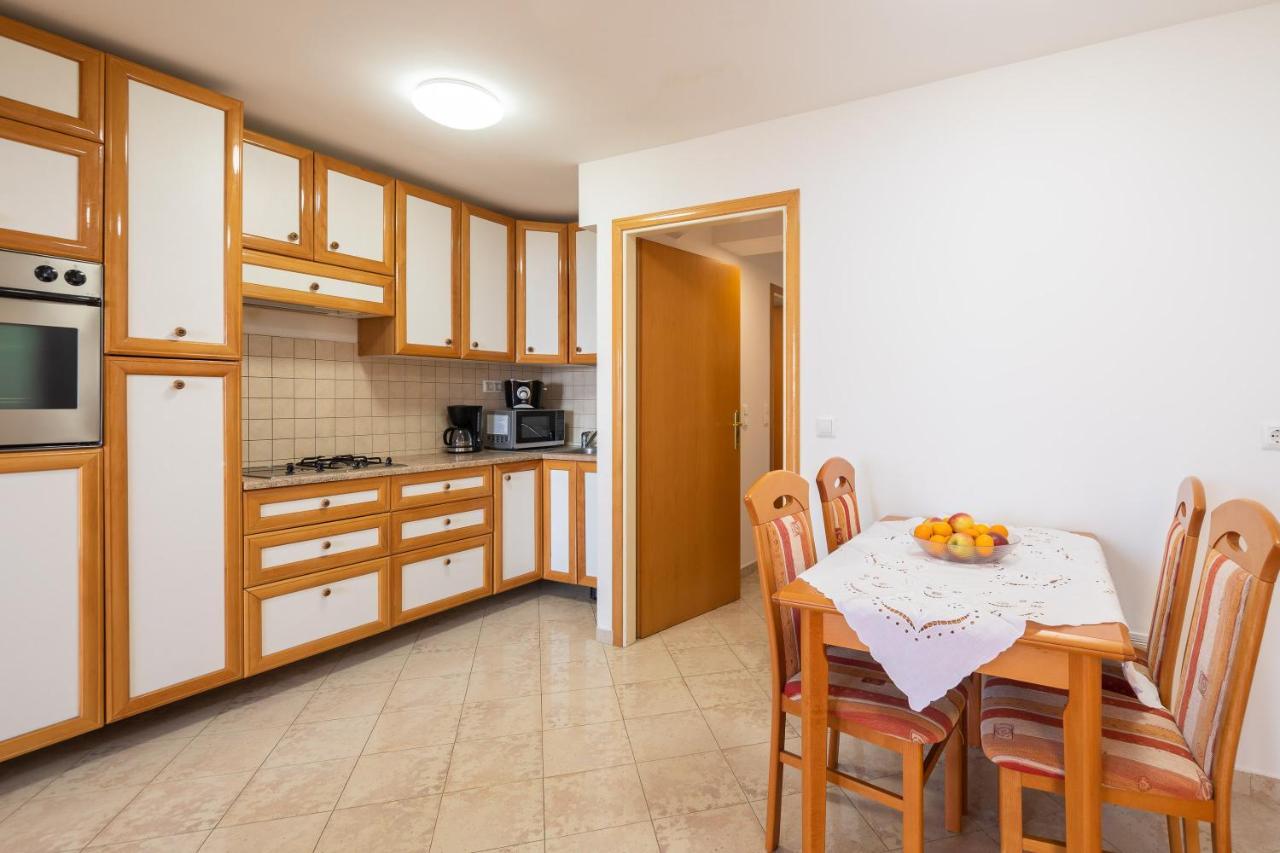 Sunny Vista Apartment Omiš Екстериор снимка